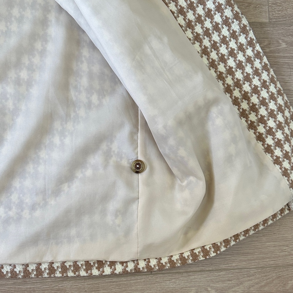 TanJay Tan and Cream Blazer Jacket - Picture 6 of 9